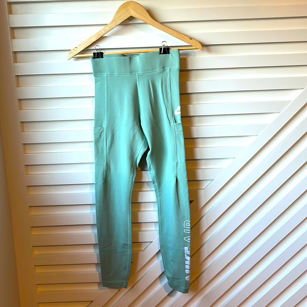 Nike leggings